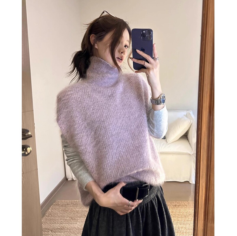 Korean-style purple high-neck knitted vest, a fashionable and stylish sweater for women to wear layered over other clothes in autumn and winter Korean-style purple high-neck knitted vest, a fashionable and stylish sweater for women to wear layered over other clothes in autumn and winter