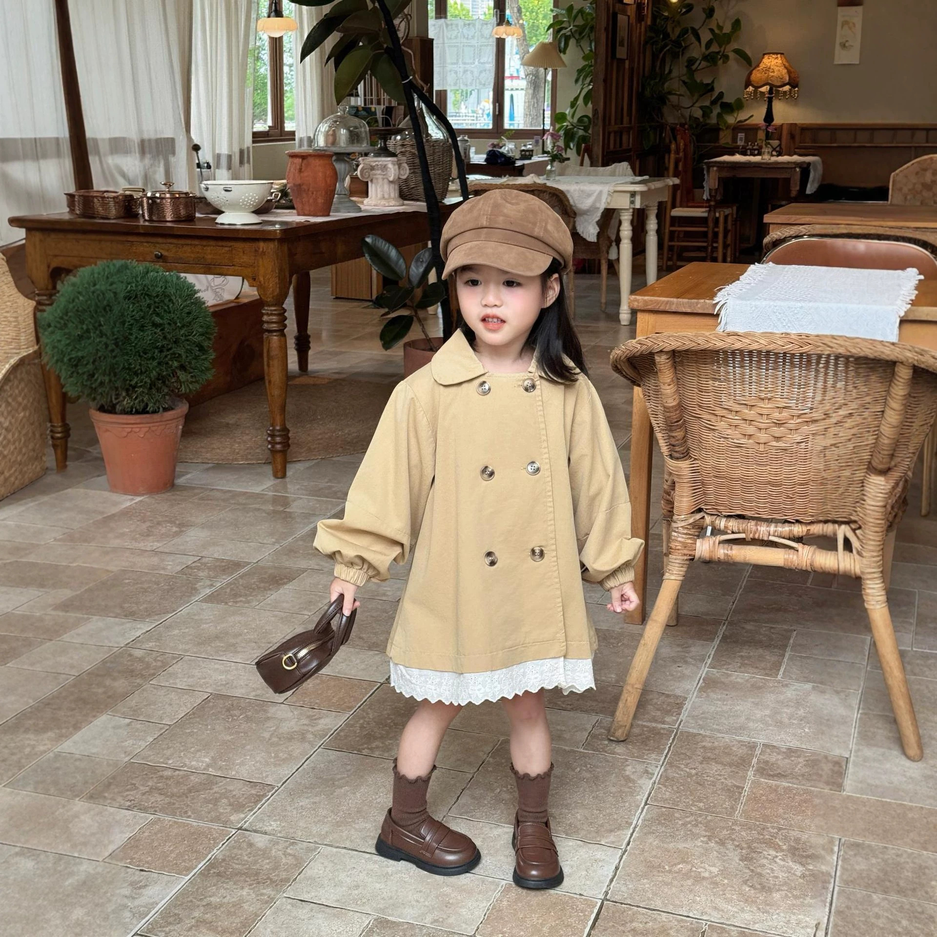 Girls' autumn sweet-style double-breasted lace-trimmed mid-length loose coat with puff sleeves and a khaki-colored trench coat