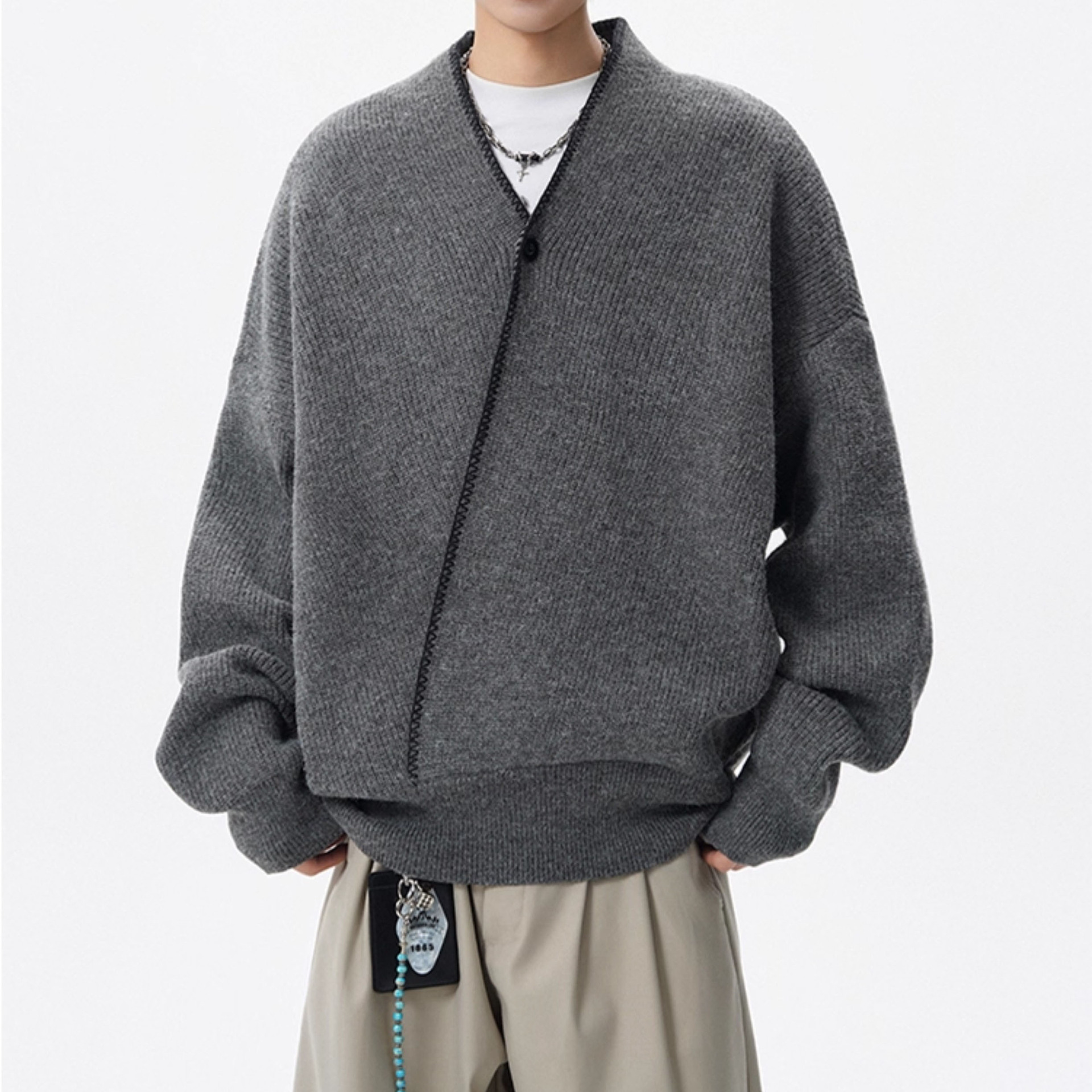 Explosiones transfronterizas de tamaño europeo gran tamaño V cuello jersey suéter hombre viejo estilo de diseño alto sentido de otoño invierno fábrica al por mayor