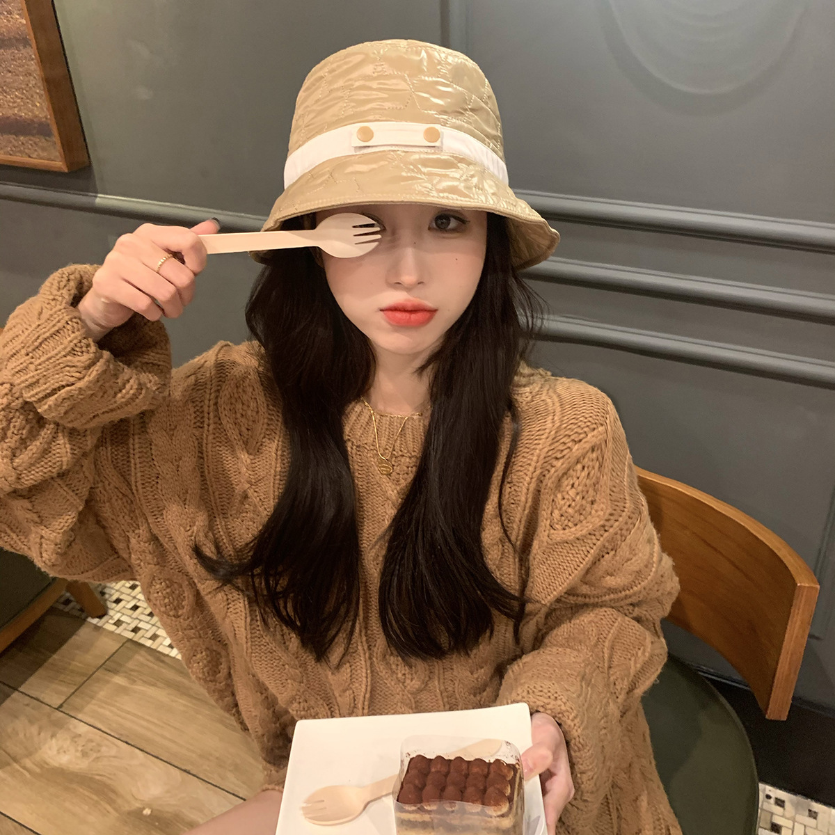 Korean Fashion Warm And Cold Hat Wide-brimmed Face Concealed Buckle Color Matching Fisherman Hat Trend All-match Sunbath Hat display picture 8