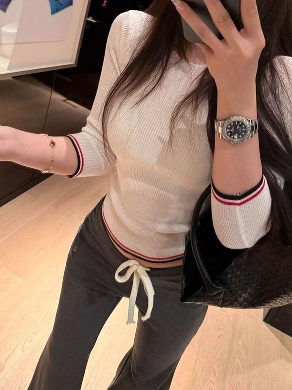 小个子白色圆领正肩针织打底衫女早秋高级感气质毛衣内搭长袖上衣|undefined