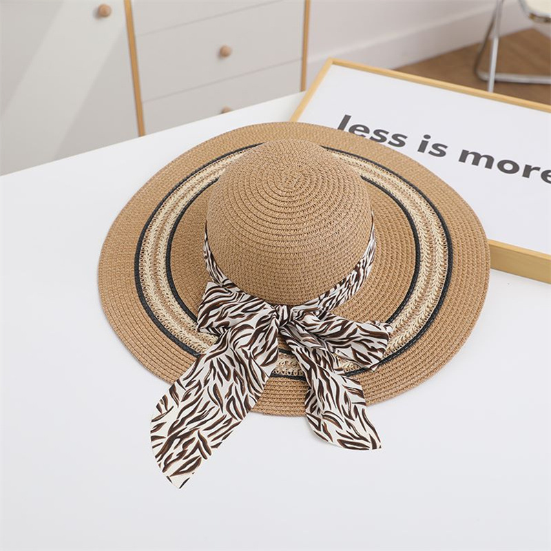 Women's Elegant Simple Style Color Block Printing Flat Eaves Straw Hat display picture 3