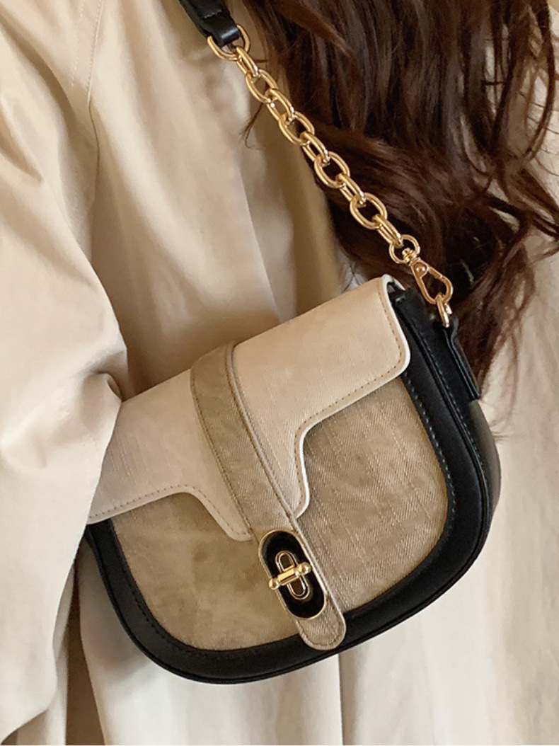 Bolsos de silla de montar de color pincelada de nicho para mujeres 2024 nuevos bolsos semicircular de alta gama bolsos de hombro único bolsos debajo de las axilas un envío