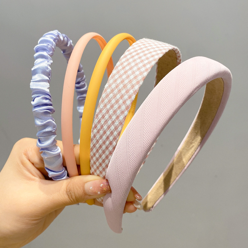 A principios de la primavera, la banda de cabello para mujeres en línea, 2025 nuevo lavado de cara de presión de tarjeta de cabello para el cabello, banda de cabello de perlas, banda de cabello para mujeres.