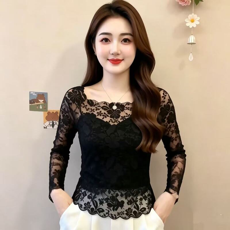 Sexy black hollow-out lace camisole for women, perfect for spring and autumn, with a sophisticated one-shoulder design, long sleeves, and ideal for layering Sexy black hollow-out lace camisole for women, perfect for spring and autumn, with a sophisticated one-shoulder design, long sleeves, and ideal for layering