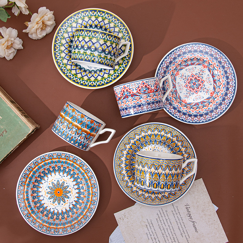 Bohemia de alta calidad taza de café y plato conjunto de tazas de cerámica en el extranjero de alto valor de regalo de mano regalo de actividad