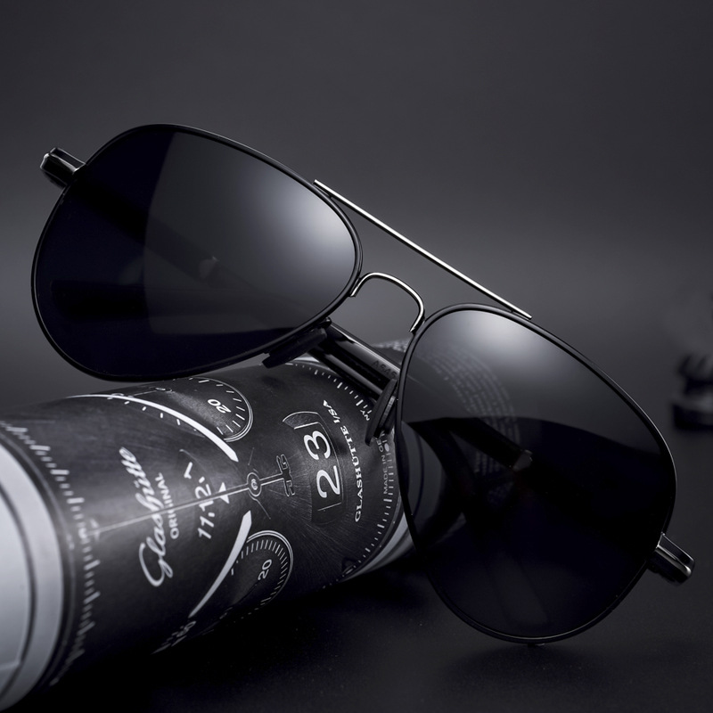 Black Silver Frame (during the day to prevent strong light ultraviolet rays)