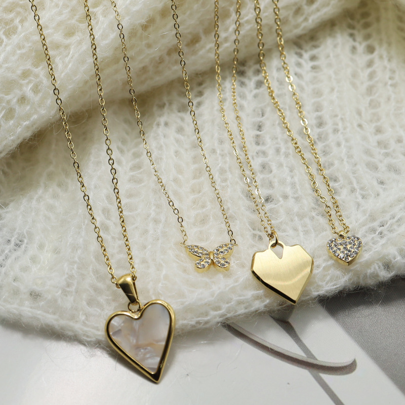 Fashion Heart Shape Butterfly Titanium Steel Plating Inlay Artificial Diamond Pendant Necklace Colorza_colorza_4