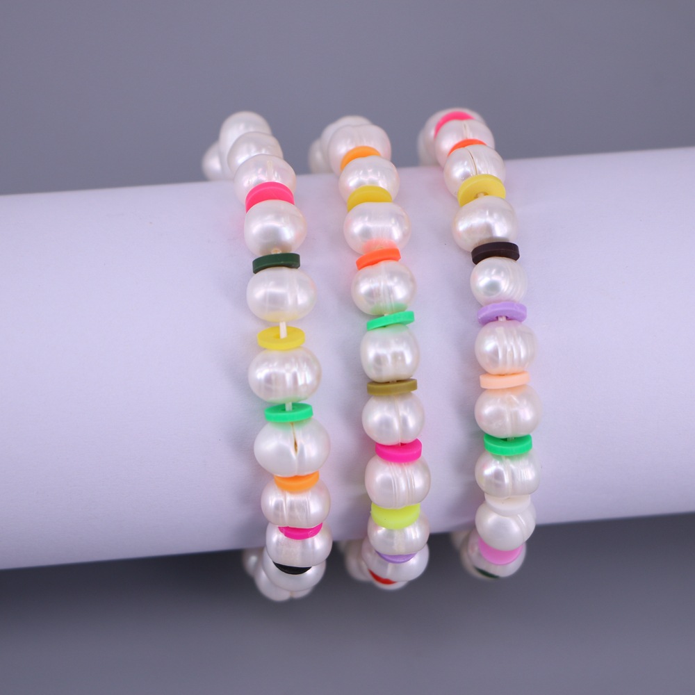 European And American New Style Personalized Color Beaded Pearl Bracelet display picture 4