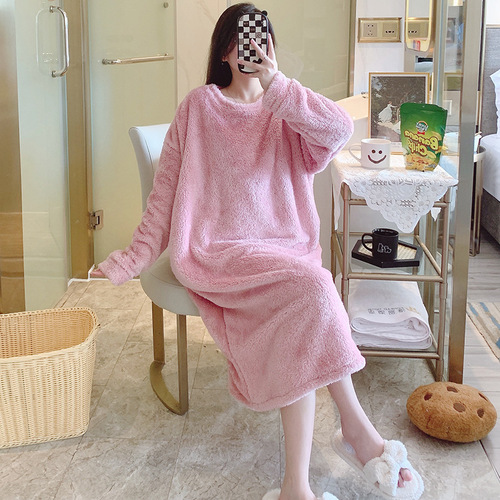 Fluffy plush embroidered pajamas for women, sweet long-sleeved middle-length nightgown, plus-size 250 lbs home clothes, outerwear