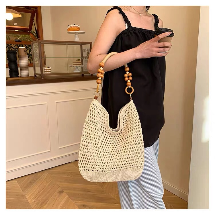 Internet Celebrity Woven Bag, High-End Niche Crochet Cotton Straw Bag, New Large-Capacity Underarm Bag, Vacation Style Women's Bag