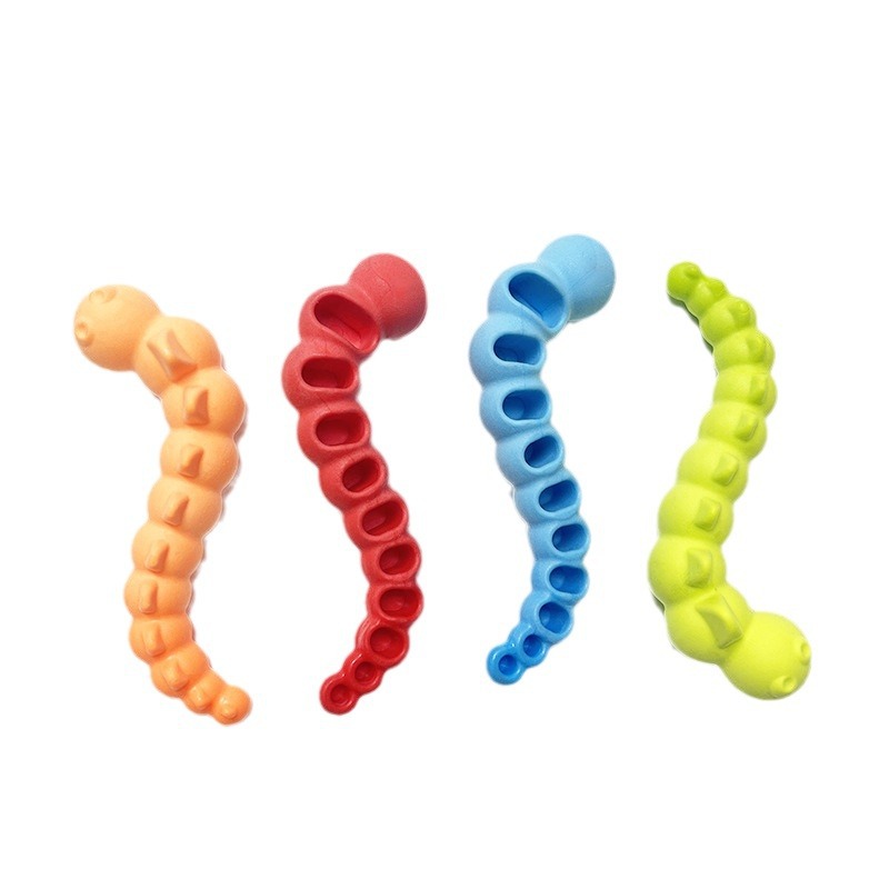Nuevo producto TPR espuma resistente a la mordida de dientes multicolor botones juguetes para mascotas orugas juguetes perros pequeños y medianos
