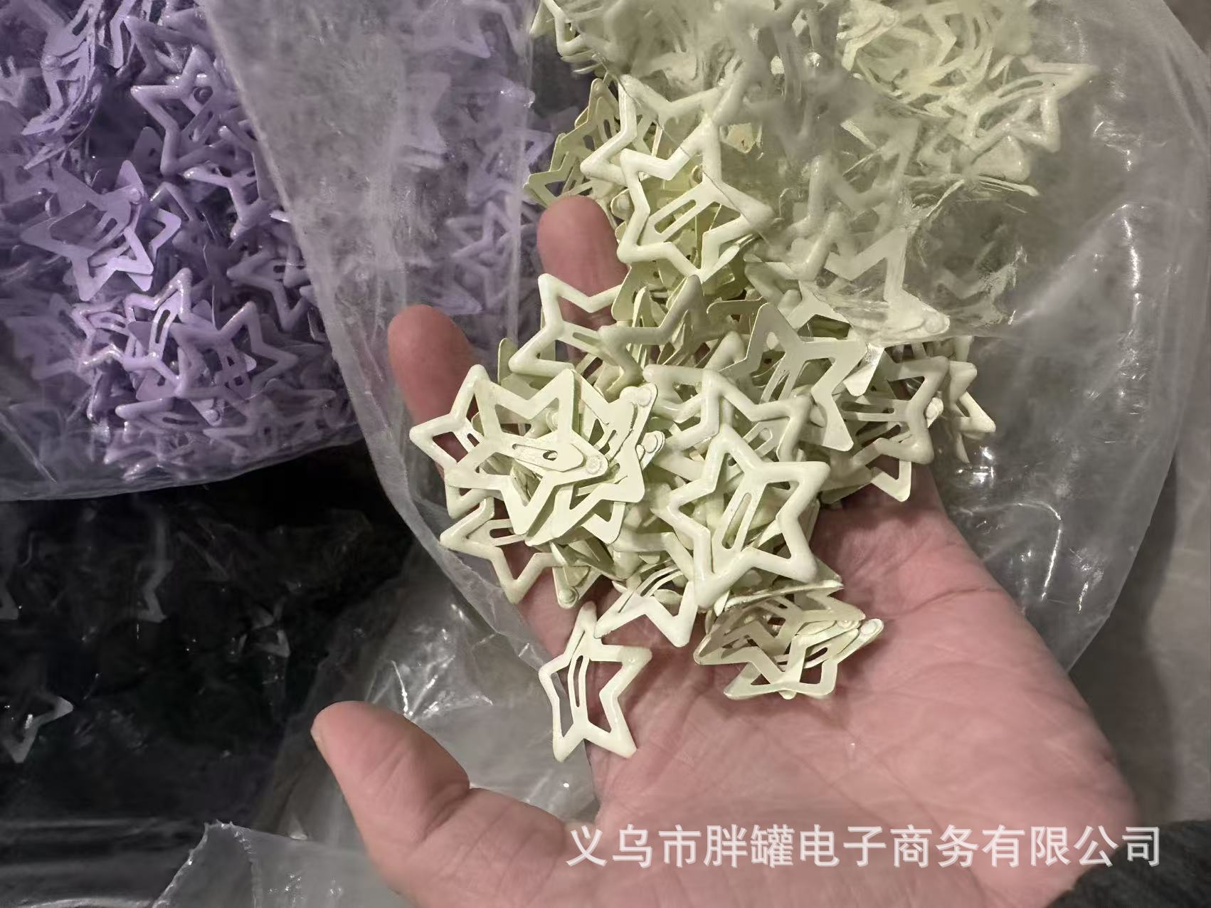 淡黄色.jpg
