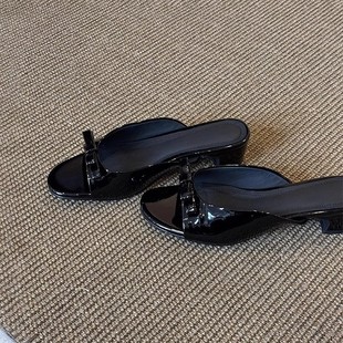 Sheepskin Version ~ French Patent Leather Black Bow Sandals for Women, Versatile, Simple, Low-Heeled, Casual Open-Toe Slippers