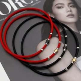 手链;项链;手环