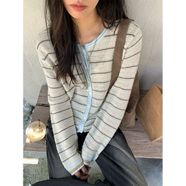 半身裙;女式衬衫;休闲裤