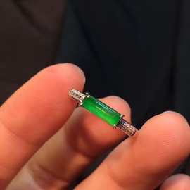 人工高冰玉髓铜材质镶嵌正阳绿女戒指简约个性典雅百搭气质指环
