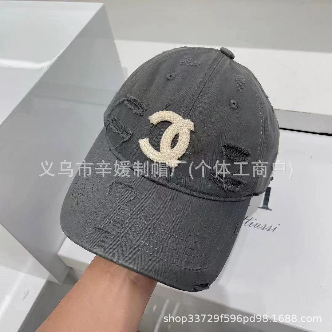 회색