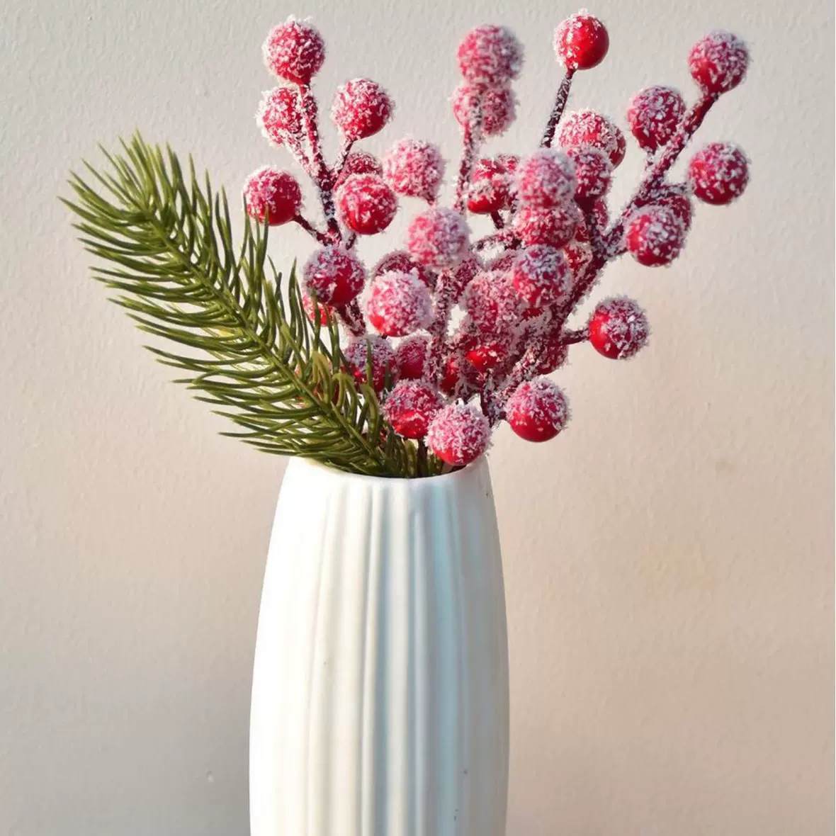 沾雪红果圣诞热销撒雪发财果雪花红浆果配件装饰爆款12叉红果插枝