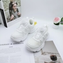 ��һ����С��Ь5-9�q��ͯ�ξW�д�ͯ�\��Ь�ܲ�Ь�׾��p��ͯ