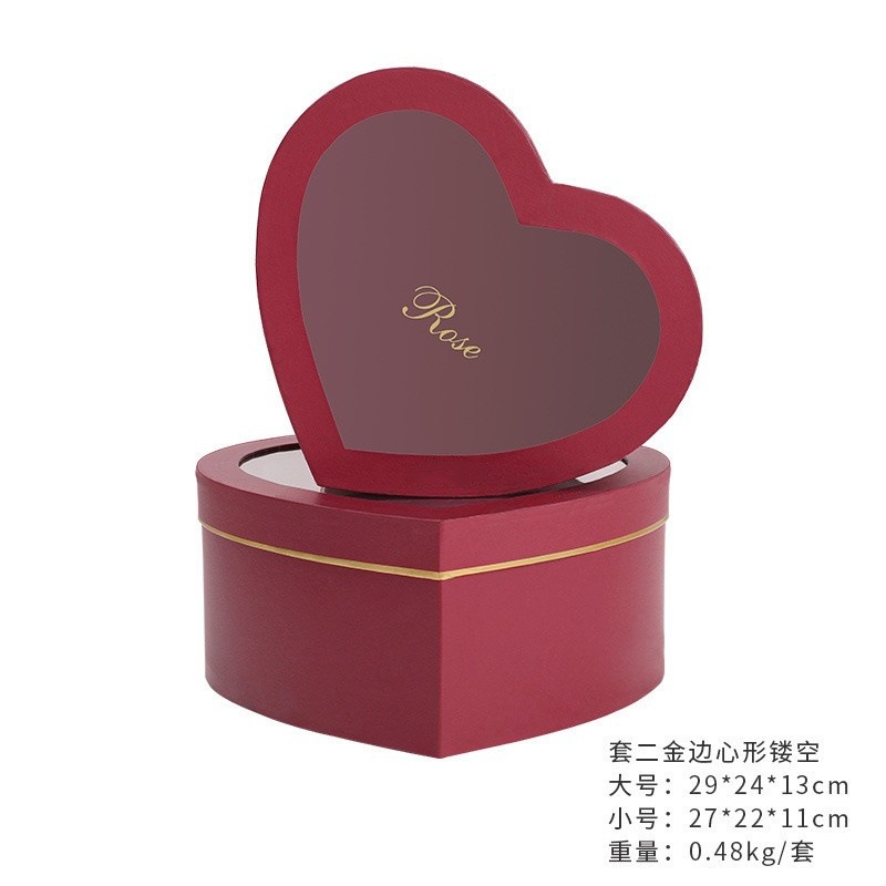 버건디 (2 개의 금박을 입힌 하트 모양의 꽃 상자 세트) 종이 1 개 크고 작은 1 개; 그림과 같이