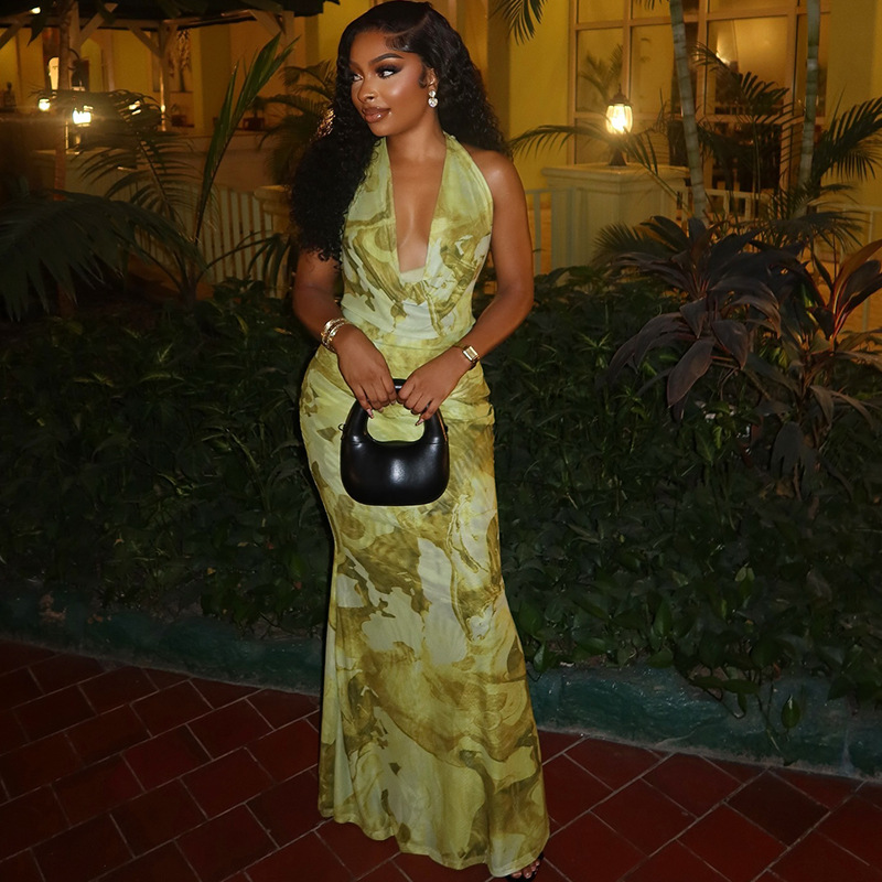 Holiday Occasion Halter Neck Neckline Slim Fit Type Wholesale Women's Streetwear Backless Abstract Painted Flower Holiday Halter Neck Sleeveless Sheath Dress