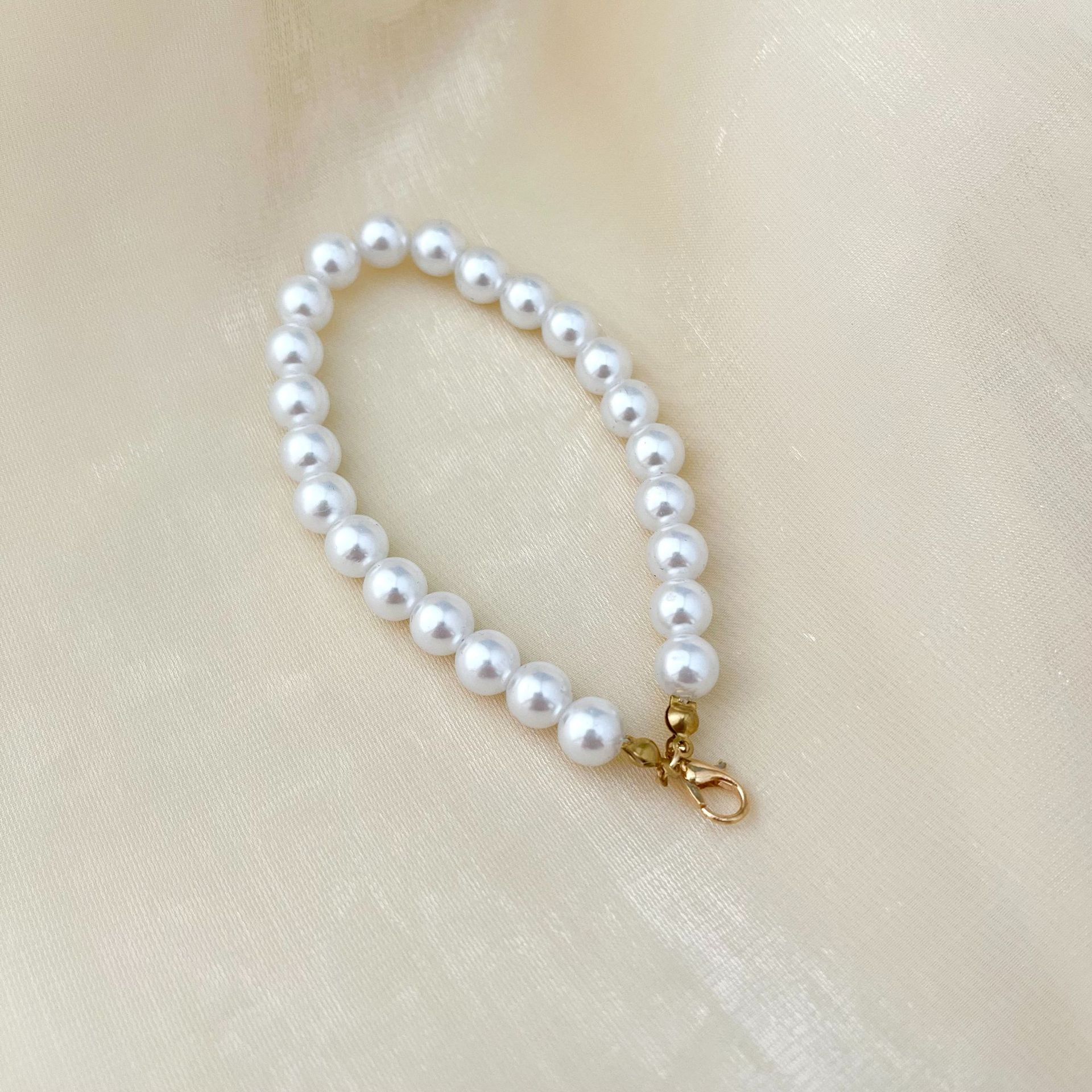 Nuevo amor creativo pulsera llavero colgante colgante accesorios de perlas joyas rojas en línea al por mayor