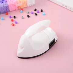 名前は専用のアイロンを貼って、手作りのDIYミニは豆のアイロンの益智をつづり合わせます。