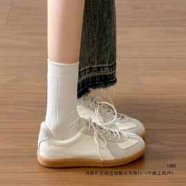 轻便平底德训小白鞋女款2026秋季新款ins学生百搭休闲运动板鞋子