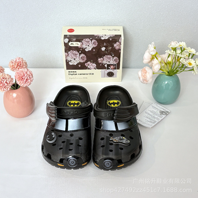 Beiya Collaboration with Batman: Breathable Closed-Toe Eva Sandals, Same Style as Outdoor Celebrities, Beach Shoes