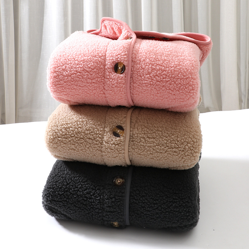 Abrigo de lana de cordero para niños entre padres e hijos adultos usable mediano y niños grandes otoño e invierno abrigo engrosado forrado de lana nueva llegada se puede enviar en nombre