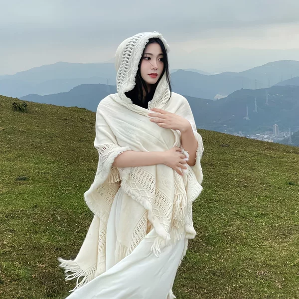 Sichuan and Yunnan Travel Shawl for Women Xinjiang Ethnic Style White Hooded Cloak Cotton and Linen Scarf Wear
