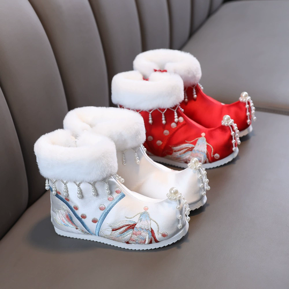 Зимние ботинки с вышивкой для девочек 2024 года, китайский стиль, в тон древней ткани, старинные пекинские ботинки с кисточками, детские ботинки для выступлений