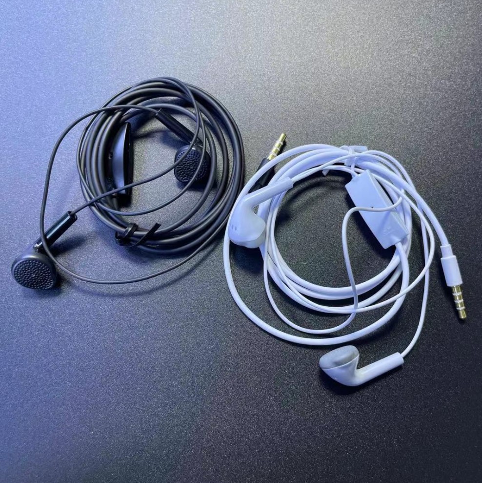 Aplicable a auriculares originales Samsung S5830 C550 auriculares universales de cable de control de cables tipo auriculares en el oído plano