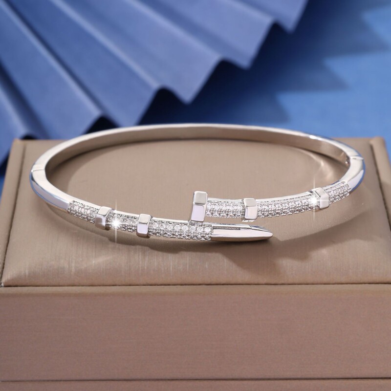 European and American Cross-Border Hot-Selling Fashion High-End Bracelets and Bangles, Popular on Wish and Aliexpress, Light Luxury and Elegant Jewelry