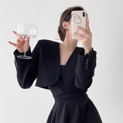 短款黑色法式西装外套女2025秋秋新款气质高级设计感小众休闲西服