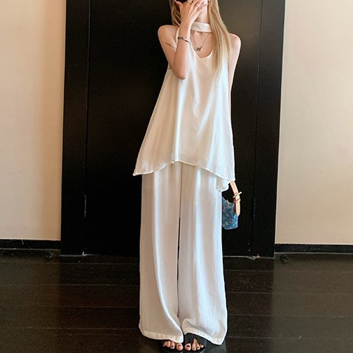 2025年高级松弛感穿搭套装女夏气质挂脖无袖上衣休闲阔腿裤两件套|undefined