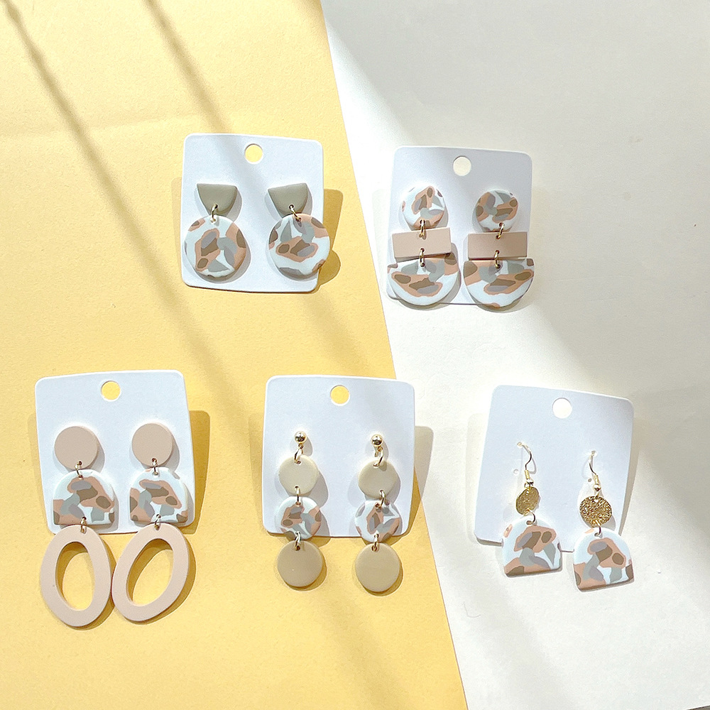 1 Pair Elegant Geometric Soft Clay Women's Drop Earrings display picture 3