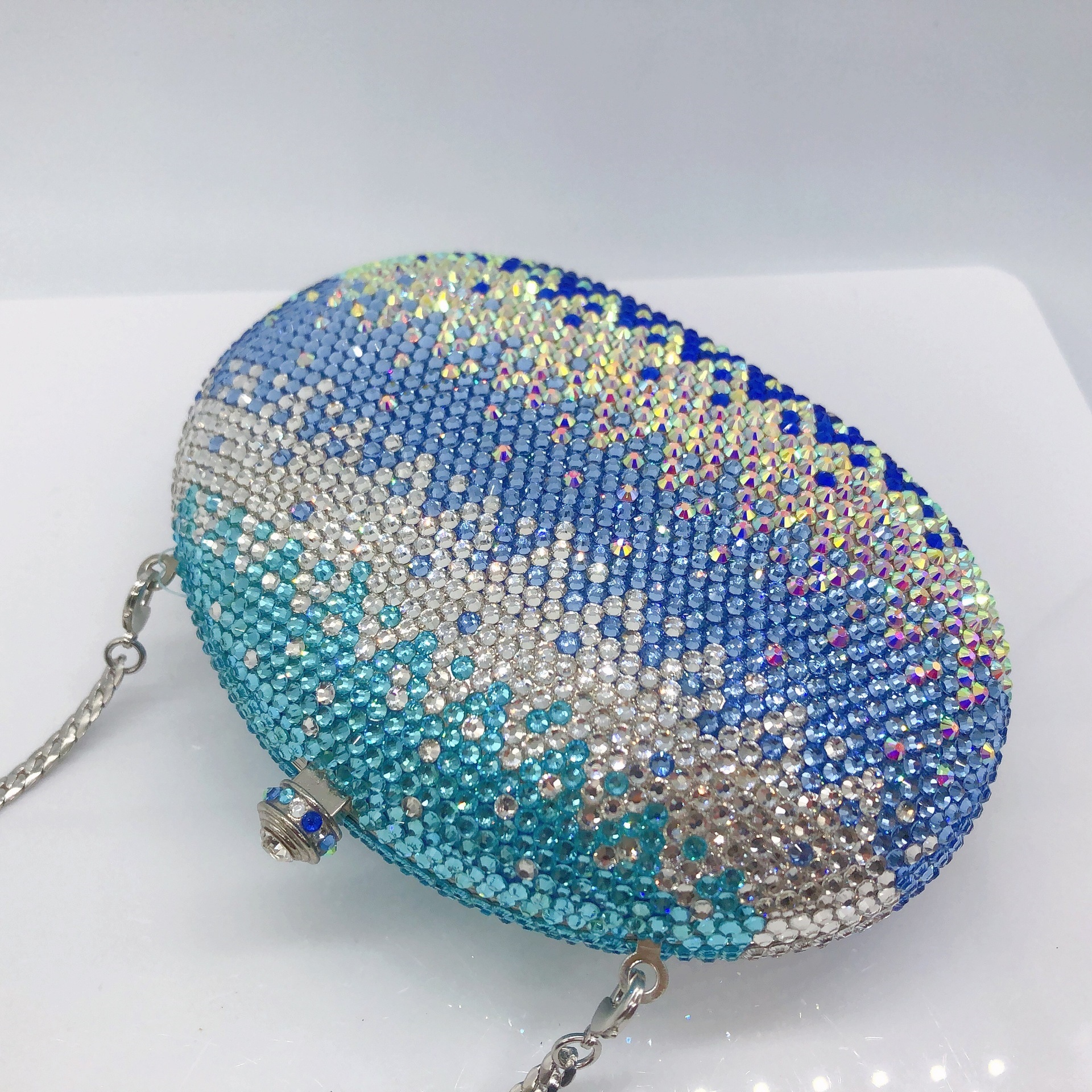 Bolsa de mano de diamante de color gradiente nuevo bolso de cena de diamantes transfronterizo bolso de diamante plano bolso de mujer bolso de embrague