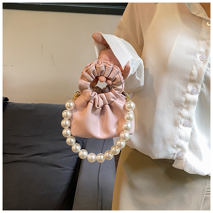 255g Weight Beading, Pearls Fashion Element Clasp Frame Closure Type Top Handle, Chain Strap Type Crossbody Bag Bags Type Casual, Daily, Shopping Occasion Pu Leather Material Solid Color Pattern All Seasons Season Kid'S Gender Cute Style Bucket Shape Kid'S Pu Leather Solid Color Cute Beading Pearls Bucket Clasp Frame Crossbody Bag 75