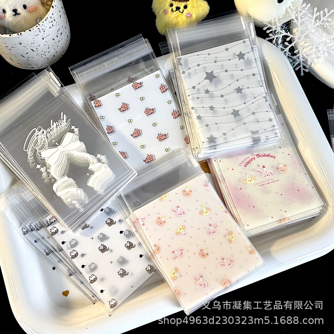 Colección de bolsas autoadhesivas de dibujos animados lindo original, bolsa de embalaje de joyería de regalo de alto valor, tarjeta pequeña, bolsa sellada dividida