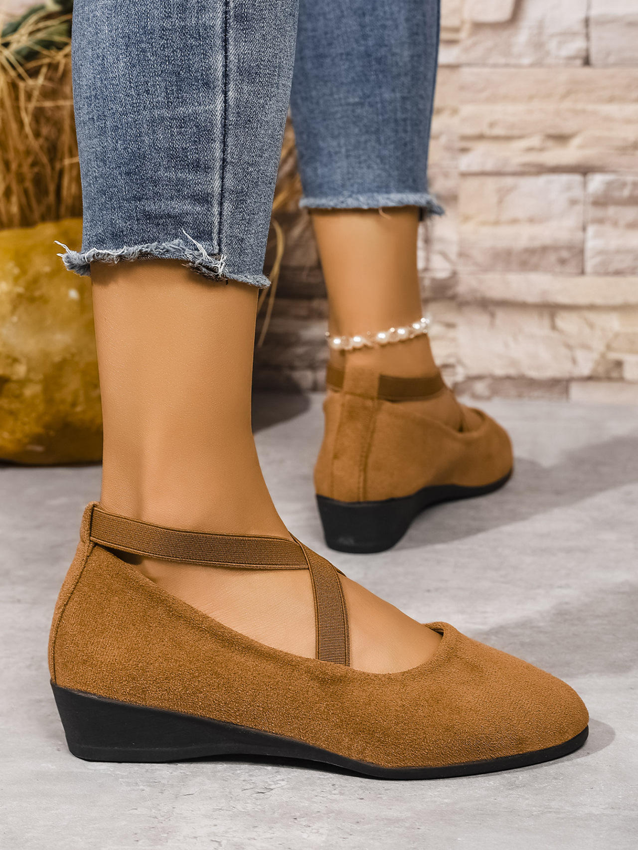 Chaussures compensées en daim pour femme avec bande élastique_voghion.com