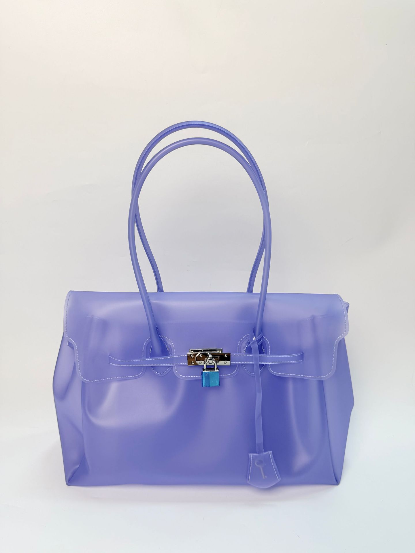 Tpu dark purple (with key + rivets on the bottom) / 35*27*15cm