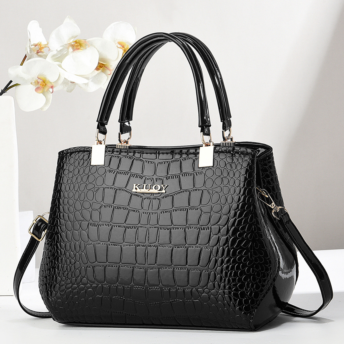 Bolso de mujer 2025 nuevo estilo de moda primavera y verano de estilo de mujer atmósfera de moda textura simple versátil bolso de hombro único