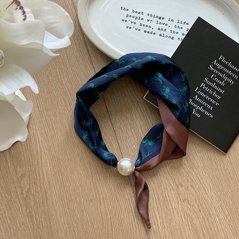 Nuevo collar de perlas, bufanda de seda para mujer, moda de alta gama de primavera y verano francesa, bufanda de seda de succión magnética de todo fósforo, personalizada de fábrica