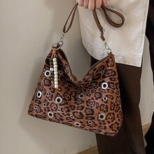 �nϵ�r�б��y���ذ�Ů�ٴ���Ƥ�q�μ�Ҹ�°�С���T�������Ӱ���