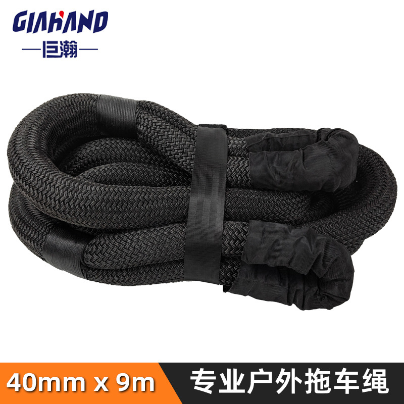 ���������ơ���ɫ���׿������ϳ���9�� 40mm����ԽҰ��ǿ��ǣ����