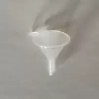 Завод в наличии дорожный спирт Тонер Мини-духи Косметическая Вода пластик маленький рот бутылка суб-упаковка небольшая воронка