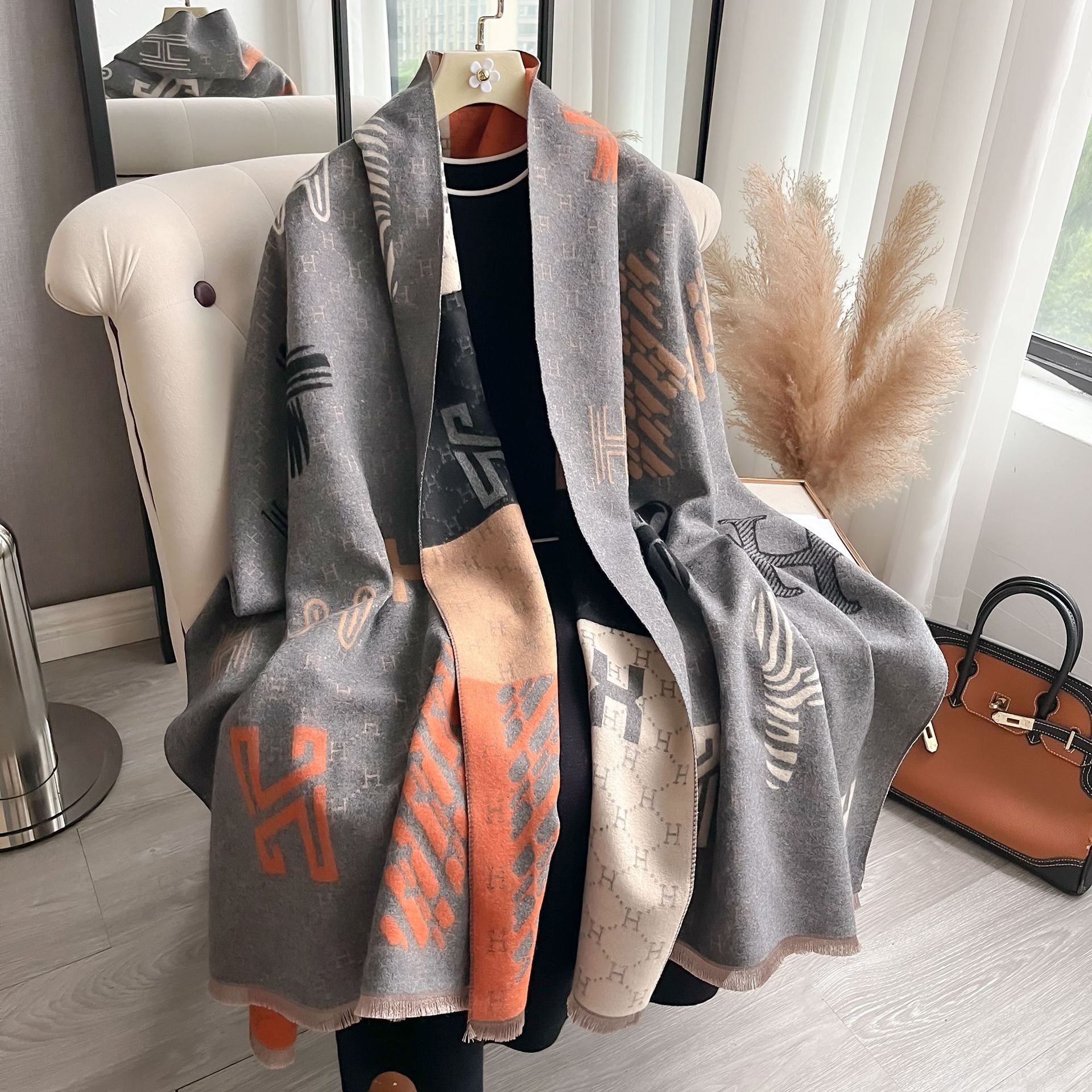 Europa y los Estados Unidos transfronterizos nuevos H marca de otoño y invierno caliente doble cuello bufandas de cashmere para mujeres sala de aire acondicionado doble uso chal