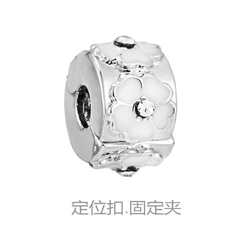 シルバー亜鉛合金Cilpバックルは、ブランドのオリジナルブレスレットに適しています。